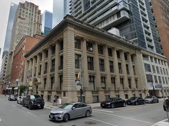 73 Richmond Street West, Toronto (Graphic Arts Building) — photo 1