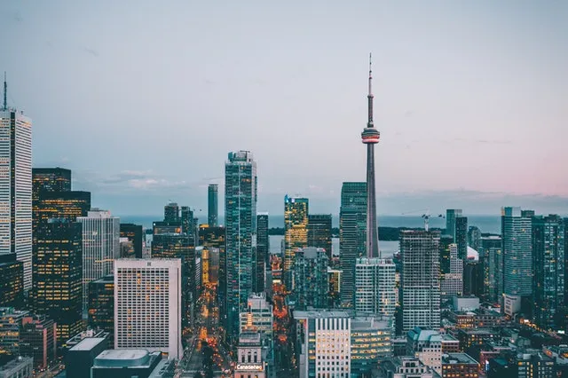 A picture of many commercial buildings in Toronto.