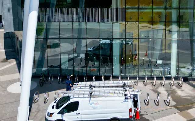 Cleaning the windows of a commercial building