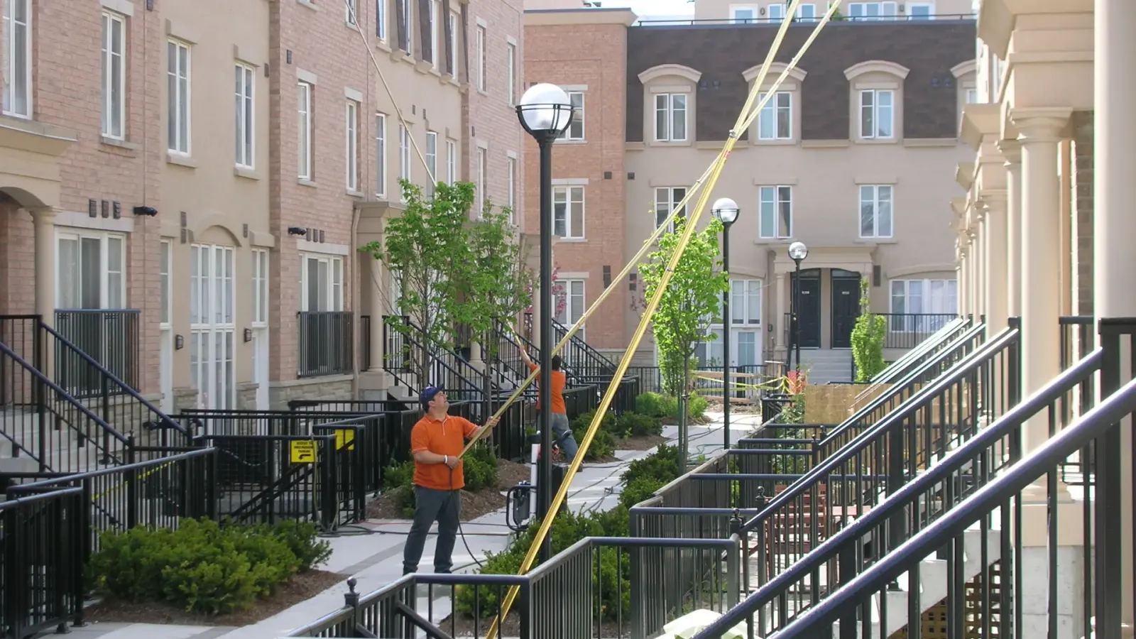 Condo & Townhouse Window Cleaning